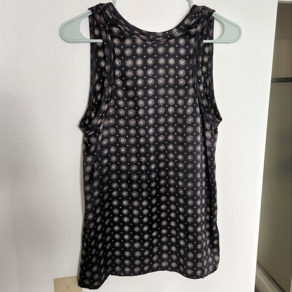 Joie silk patterned black sleeveless top size xs - Picture 3 of 5
